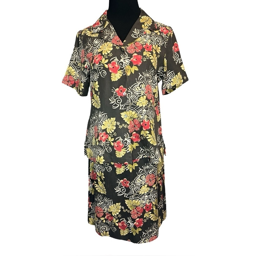 Tommy Bahama 100% Silk Two Piece Hawaiian Skirt and Collared Button Up Shirt Set